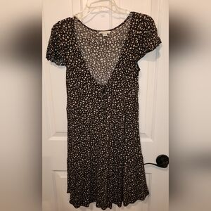 American Eagle Floral Black Dress *K399.28